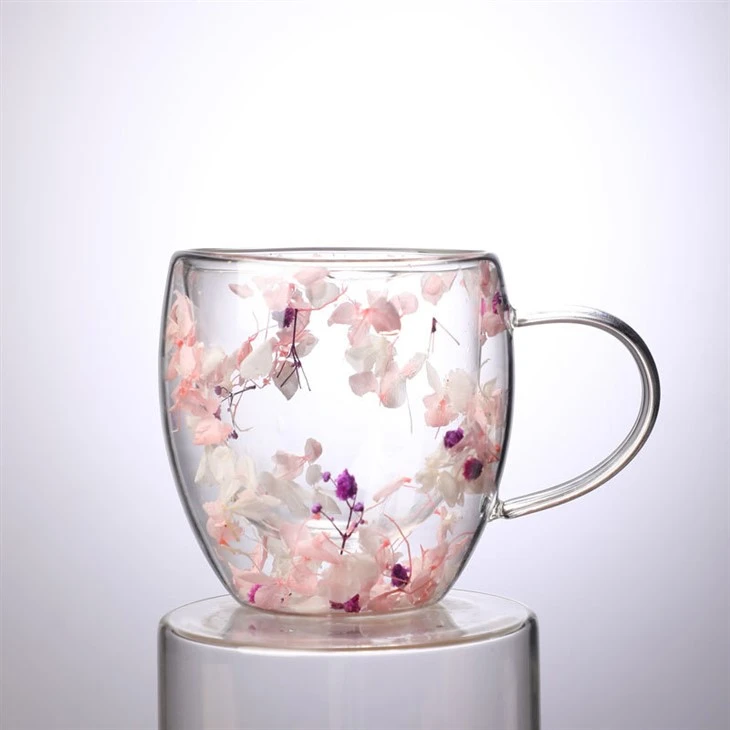 Double Wall Glass Mug With Dried Flower Design